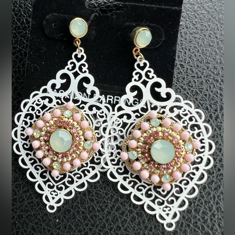 Taramanda Boho Earrings - Picture 1 of 3
